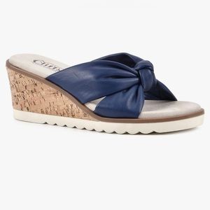 Cliffs by White Mountain Adrielle Women's Wedge Sandal Size 8.5